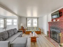 Walk to Bay and Ocean Pet-Friendly Surf City Apt