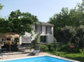 LES CHÊNES