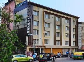 Hotel Grand Plaza- Walking Distance From New Delhi Railway Station and Connaught Place