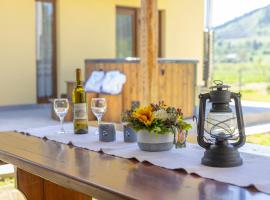 Kuća Trota - sauna, HOT TUB, hotelli kohteessa Otočac