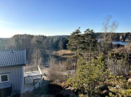 Casita de la Torre, hotel in Strömstad