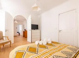 Modern Bairro Alto Rooms