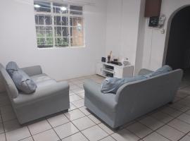 Green Escape Guesthouse: Albert Falls şehrinde bir otel