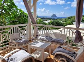 Tropicalys - Maison Vue Sur Mer, Plage 10m à pied, hotel in Le Diamant