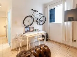 Comfortable Gonzaga Apartament - Em 1 minuto a pé tá na PRAIA Gonzaga em Santos e no Shopping Balneário, 2 ar-condicionados, portaria 24 horas, elevador, 1 vaga carro Gratís, wi-fi Grátis, enxoval Gratuito, PRAIA Santos Gonzaga, Bicicleta disponí