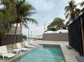 VUE by The Cabins, hotel in La Libertad