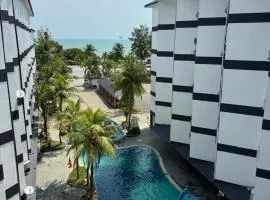 Golden Straits Villas Beach Resort - Nomad Homestay