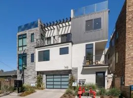 Walk to the Beach & Pier Ocean View Roof Deck
