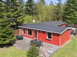 Charming Holiday Home In Peaceful Surroundings