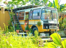 Rusty Garage Homestay Huế、フエのキャンプ場