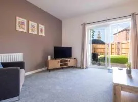 Modern and Comfortable Home away from Home