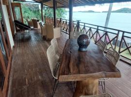 Lombok Villas, Villa KuraKura, hotel in Labuhanpoh