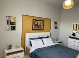 Modern Apartament, hotel i Fier