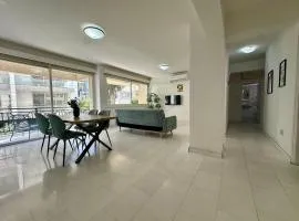 2 bedrooms flat near center