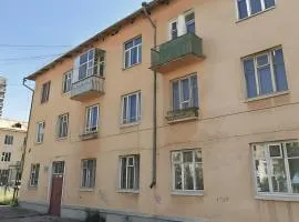 LG53 Tour & Hostel