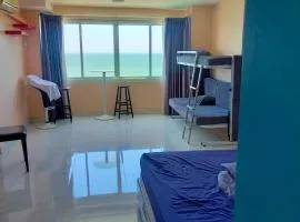 Bangsaen Royal Beach room 703