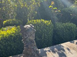 Fachwerkhaus, hotel in Ahrenshoop