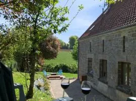Gîte des Pommiers avec terrain de pétanque