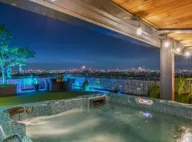 The London Skyline Penthouse