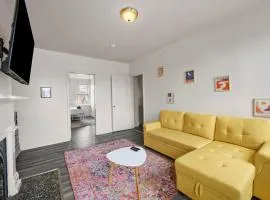 Stylish Northside 4 Bed Off Street Parking