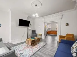 Stylish Northside 4 Bed Off Street Parking