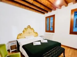 Ca Rialto Apartments