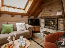 Appartement 5* avec cheminée, sauna et jacuzzi, proche remontées et centre – 6 pers - FR-1-263-153