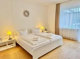 Ferienwohnung im Erdgeschoss mit eingezäunten Garten und Terrasse