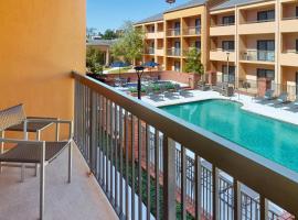 Courtyard by Marriott Baton Rouge Acadian Centre/LSU Area, hotel em Baton Rouge