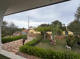Appartamento a 4 minuti dal mare, hotel in Cala Liberotto