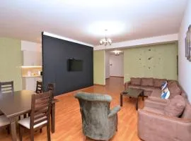 Northern Avenue 5, 2 bedrooms Comfy Apartment HH533