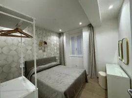 Bella Como