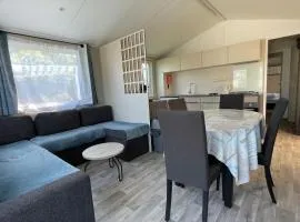 Superb Mobilhome Cc379 Siblu Les Charmettes
