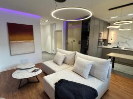 Moderní Hi-Tech apartmán v centru Pardubic - Wi-Fi, Netflix, projektor, hotel v destinaci Pardubice