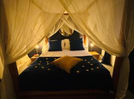 Astral Suite, Love Room, bain à remou Distance to Beach, hotel a Sainte-Luce