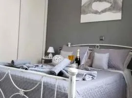 Grey Sense Luxury Apartment