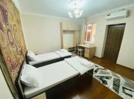 Hotel Mashhur