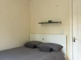 Superb Double Room near Airport - 3