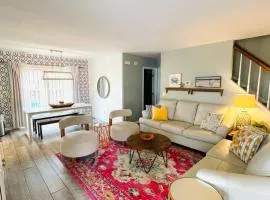 Ocean Blvd Beach Makin Waves Home,sleeps 8,pets OK,free park