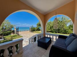 Villa Antonia- Acharavi beach, hotel v destinaci Acharavi