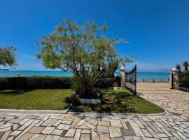 Villa Antonia- Acharavi beach, hotel a Acharavi