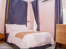 Hotel Arex، فندق في أسابا
