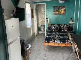 Studio Ti’ Colibri, hotel v destinaci Sainte-Marie