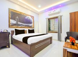 Hotel O Moon Guest House, hótel í Bārang