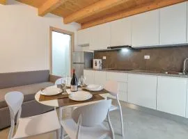 Cozy Apartment In Peschiera Del Garda