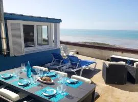 ARCADAMOUSSE Maison en bord de mer Granville baie du Mont Saint Michel