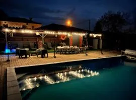 Villa With Pyrenees View Near Foix