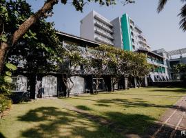 Earl's Regent Negombo "Golden Shore at Your Door - Find Your Dream Stay", five-star hotel in Negombo