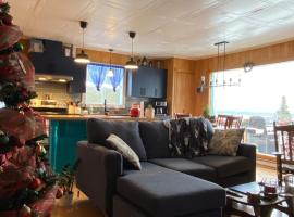 T h e l a k e h o u S e Spa et bord de leau, отель в городе Сен-Габриель-де-Брандон