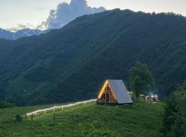 Cottages in Chirdili โรงแรมในChirdili